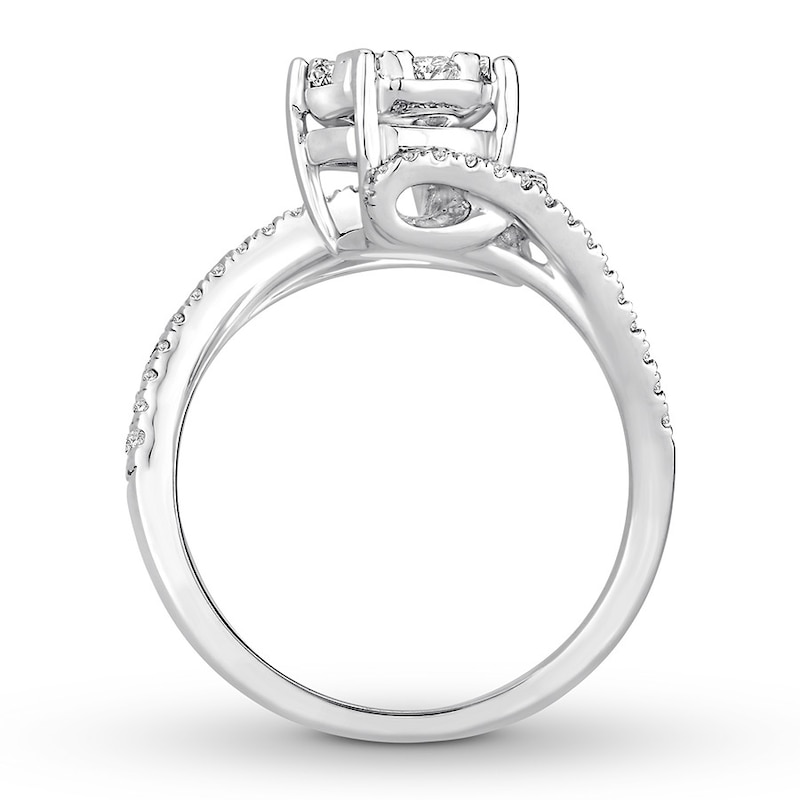 Main Image 2 of Previously Owned Diamond Engagement Ring 3/4 ct tw Round-cut 14K White Gold