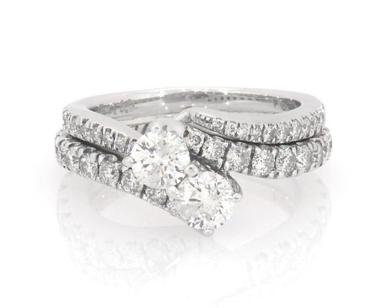 Main Image 1 of Previously Owned Round-Cut Diamond Two-Stone Bridal Set 1-5/8 ct tw 14K White Gold Size 6.75