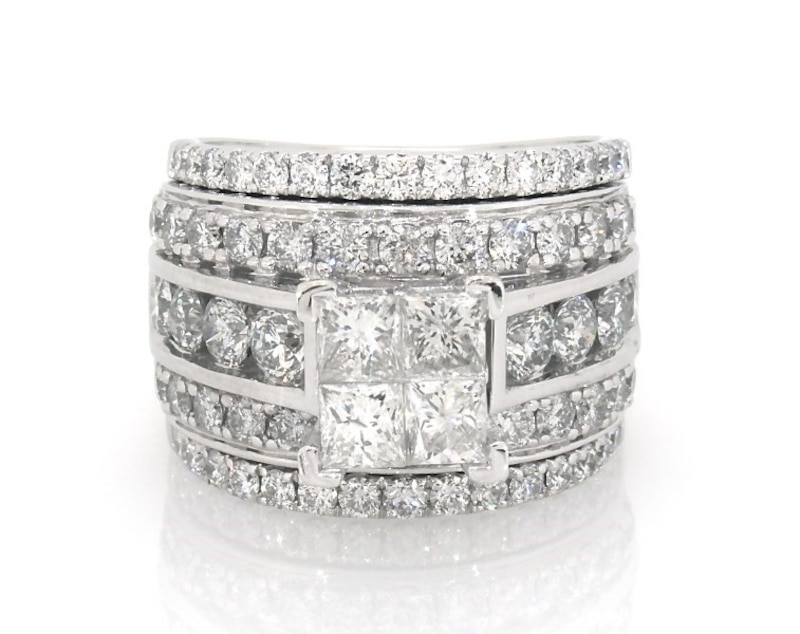 Main Image 1 of Previously Owned Princess-Cut Quad Diamond Bridal Set 4-1/8 ct tw 14K White Gold Size 6