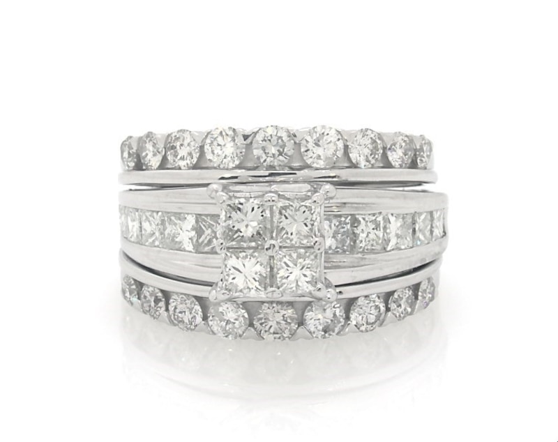 Main Image 1 of Previously Owned Princess-Cut Quad Diamond Bridal Set 2-3/8 ct tw 14K White Gold Size 5.5