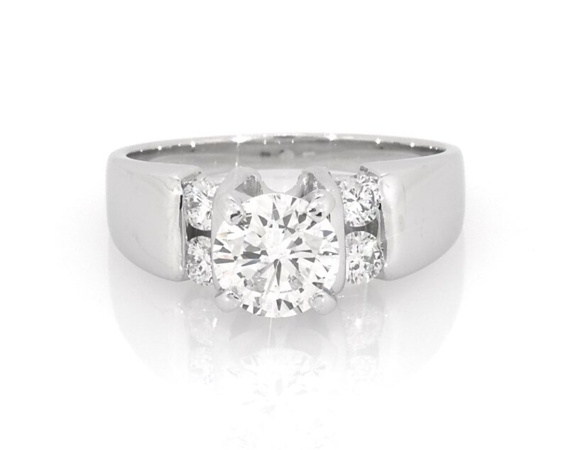 Main Image 1 of Previously Owned Round-Cut Diamond Engagement Ring 1-1/2 ct tw 14K White Gold Size 8