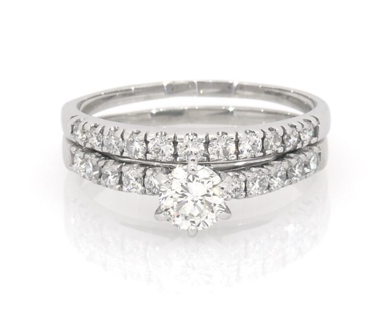 Main Image 1 of Previously Owned Round-Cut Diamond Bridal Set 1-1/4 ct tw 14K White Gold Size 9.5