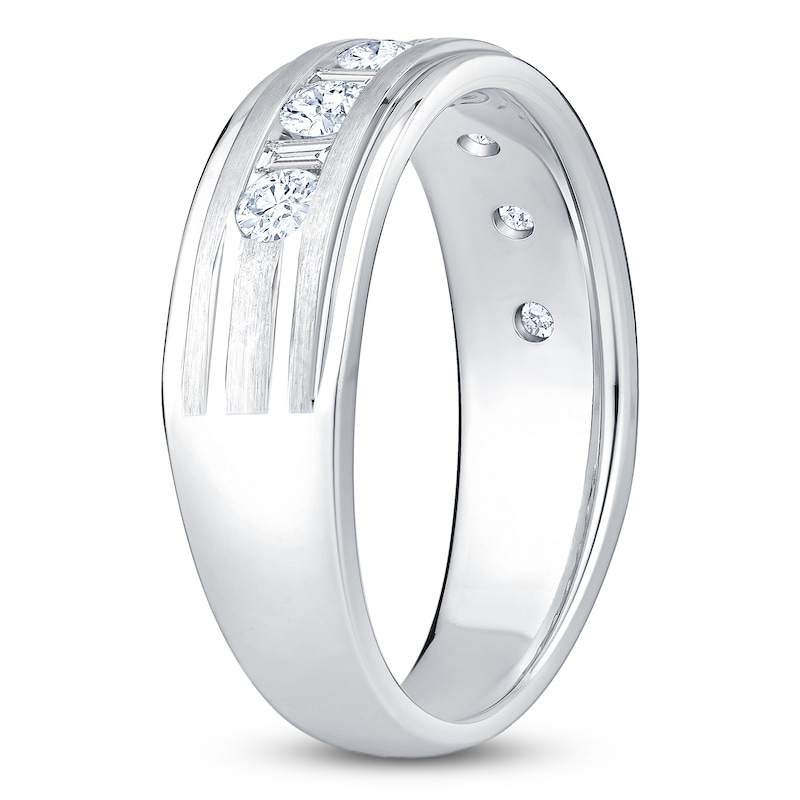 Main Image 2 of Previously Owned Men's Certified Baguette & Round-Cut Diamond Wedding Band 3/4 ct tw 14K White Gold