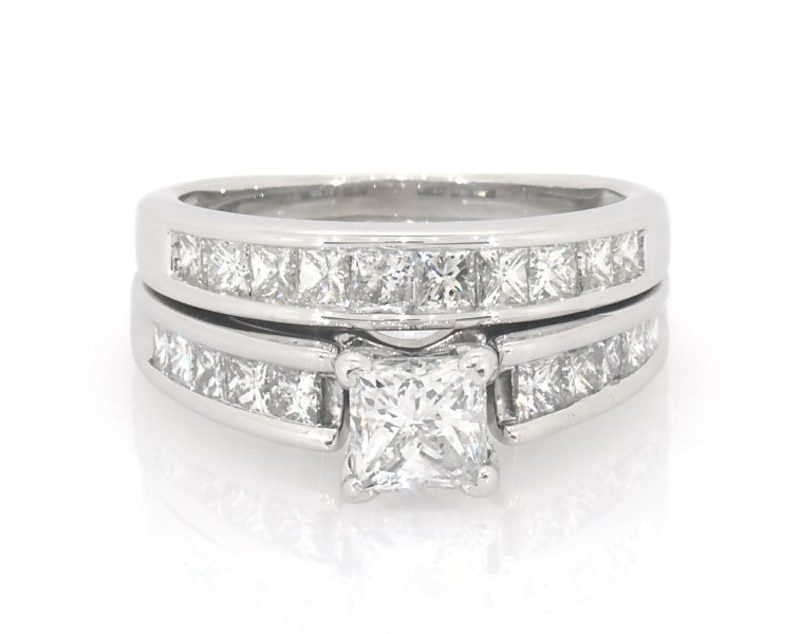 Main Image 1 of Previously Owned Princess-Cut Diamond Bridal Set 1-5/8 ct tw 14K White Gold Size 5.5