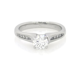 Previously Owned Round-Cut Diamond Engagement Ring 7/8 ct tw Platinum Size 6.75