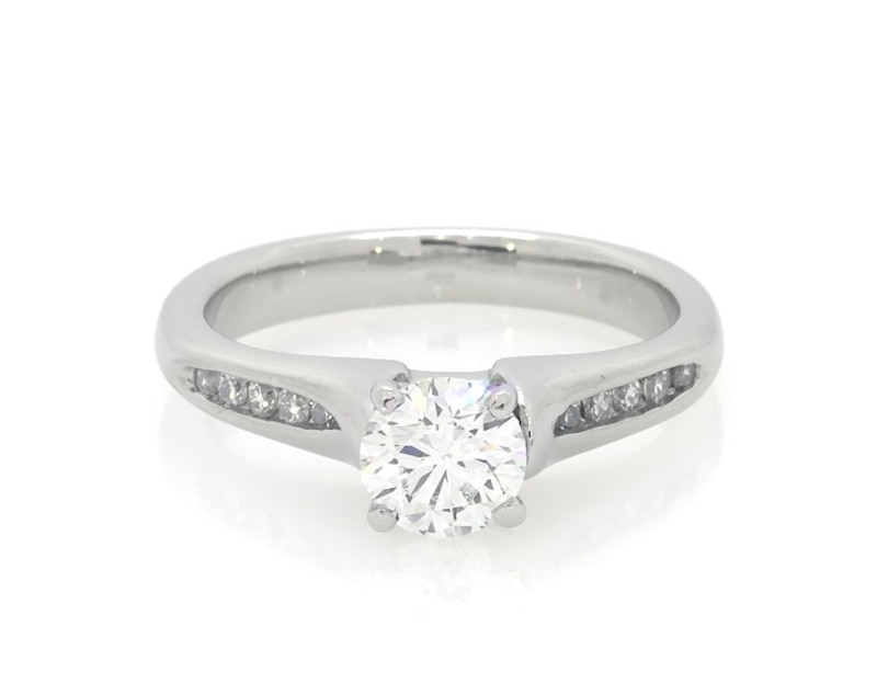 Main Image 1 of Previously Owned Round-Cut Diamond Engagement Ring 7/8 ct tw Platinum Size 6.75