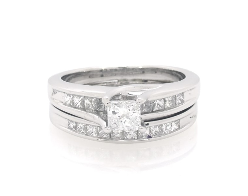 Main Image 1 of Previously Owned Princess-Cut Diamond Bridal Set 1 ct tw 14K White Gold Size 6