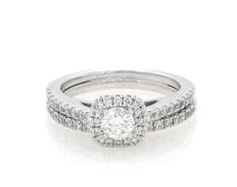 Previously Owned Round-Cut Diamond Cushion Halo Bridal Set 1 ct tw 14K White Gold Size 6