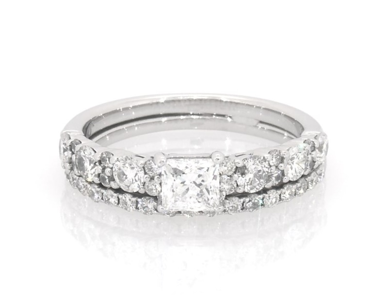 Main Image 1 of Previously Owned Princess-Cut Diamond Bridal Set 1-1/5 ct tw 14K White Gold Size 6