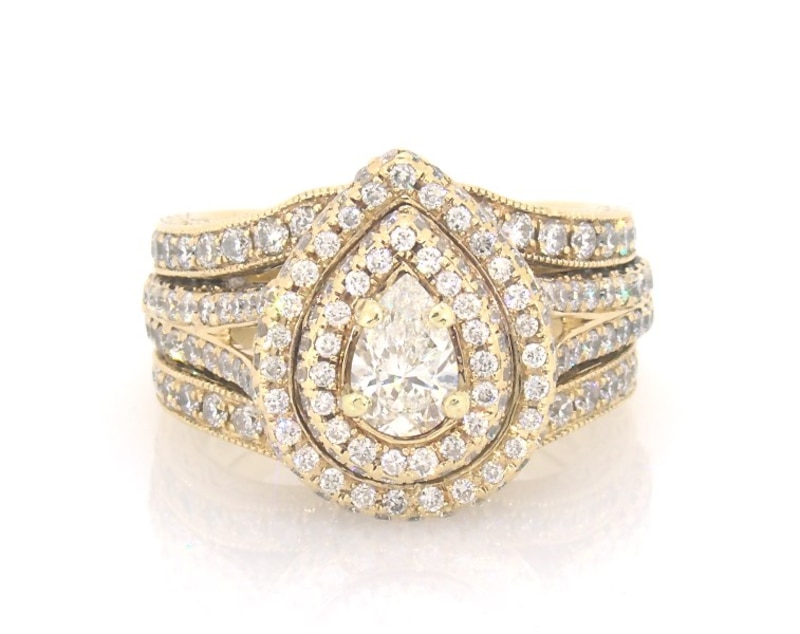 Main Image 1 of Previously Owned Neil Lane Pear-Shaped Diamond Double Halo Bridal Set 2-3/8 ct tw 14K Yellow Gold Size 6.5