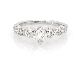Previously Owned Princess-Cut Diamond Engagement Ring 7/8 ct tw 14K White Gold Size 5