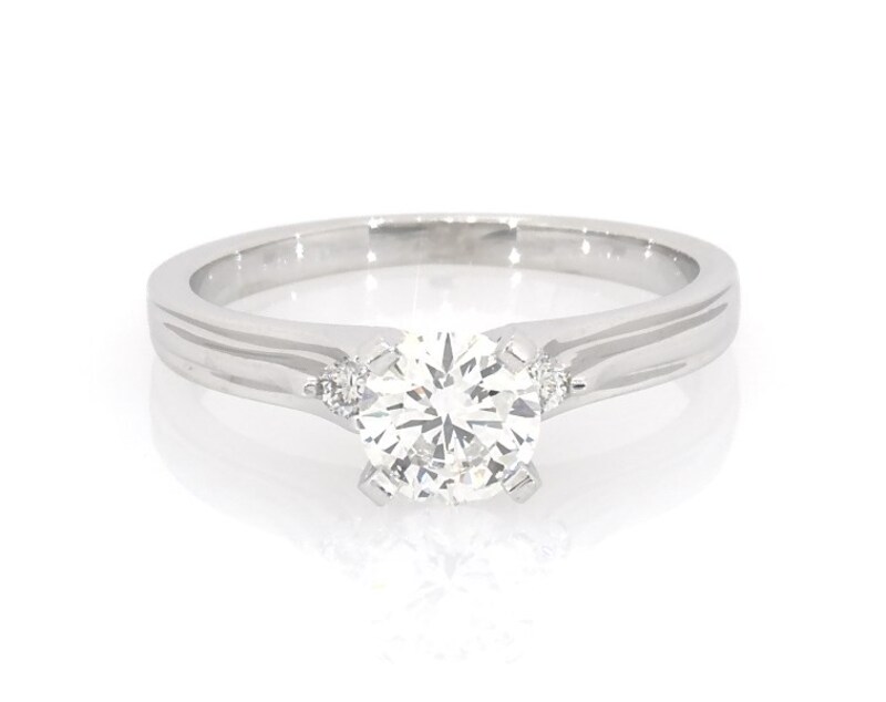 Main Image 1 of Previously Owned Round-Cut Diamond Engagement Ring 3/4 ct tw 14K White Gold Size 6