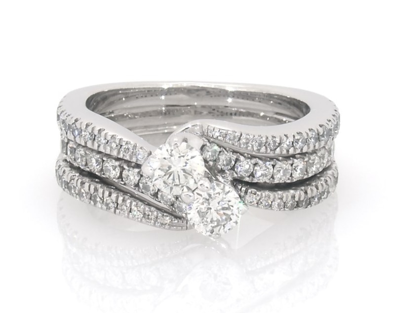 Main Image 1 of Previously Owned Round-Cut Diamond Two-Stone Bridal Set 1-3/8 ct tw 14K White Gold Size 7.25