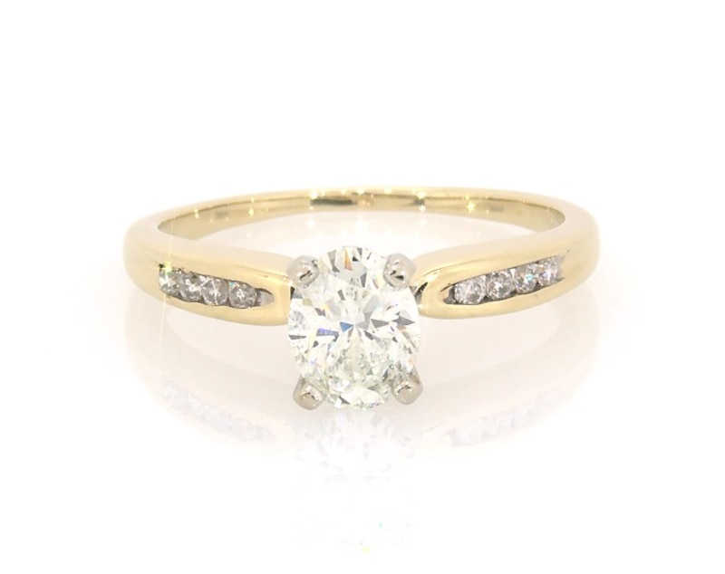 Main Image 1 of Previously Owned Oval-Cut Diamond Engagement Ring 3/4 ct tw 14K Yellow Gold Size 5