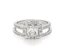 Previously Owned Princess-Cut Diamond Cushion Halo Bridal Set 1-5/8 ct tw 14K White Gold Size 5.25