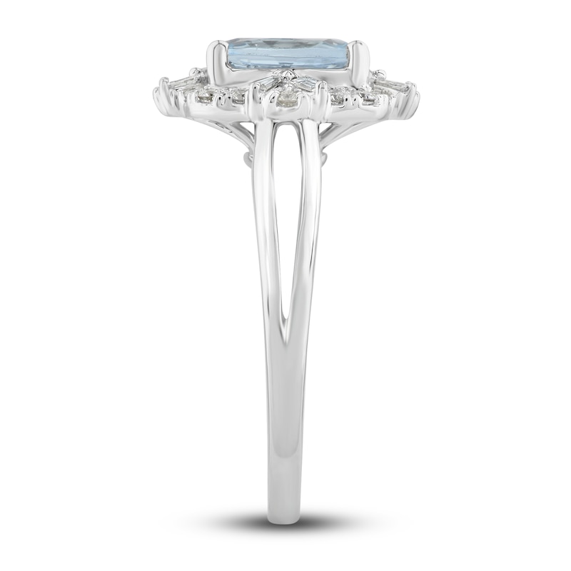 Main Image 3 of Previously Owned Natural Aquamarine Ring 1/4 ct tw Diamonds 10K White Gold