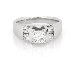 Previously Owned Princess-Cut Diamond Engagement Ring 1 ct tw 18K White Gold Size 6