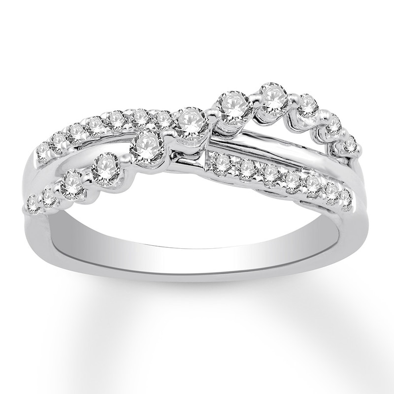 Main Image 1 of Previously Owned Diamond Ring 1/2 ct tw Round-cut 14K White Gold