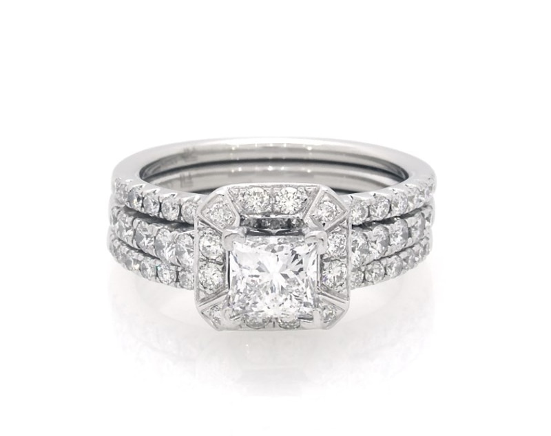 Main Image 1 of Previously Owned Princess-Cut Diamond Halo Bridal Set 1-3/8 ct tw 14K White Gold Size 6.5