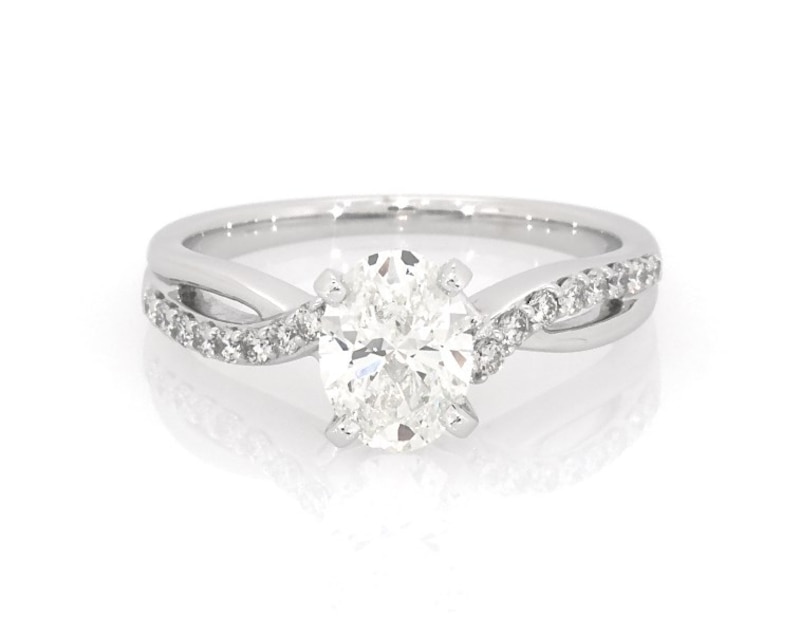 Main Image 1 of Previously Owned Oval-Cut Diamond Engagement Ring 1-1/8 ct tw 14K White Gold Size 7