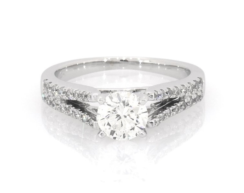 Main Image 1 of Previously Owned Round-Cut Diamond Engagement Ring 7/8 ct tw 14K White Gold Size 6