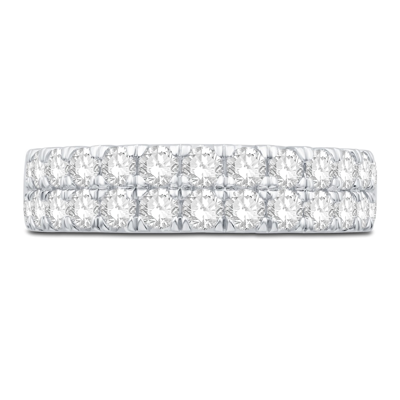 Main Image 3 of Previously Owned Diamond Anniversary Ring 1-1/2 ct tw Round 14K White Gold