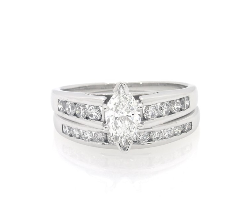 Main Image 1 of Previously Owned Marquise-Cut Diamond Bridal Set 1-1/8 ct tw 14K White Gold Size 7.5