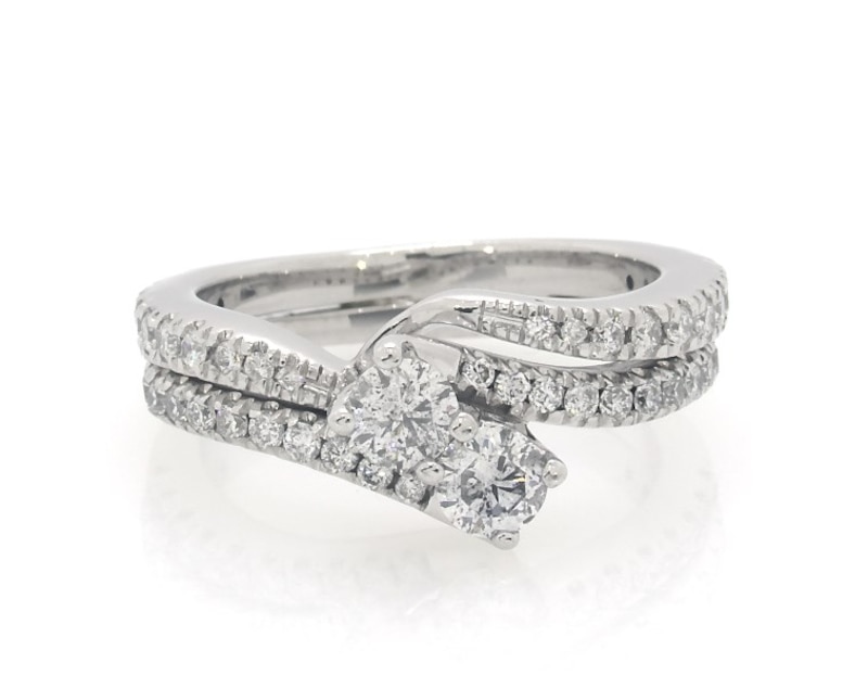 Main Image 1 of Previously Owned Round-Cut Diamond Two-Stone Bridal Set 1 ct tw 14K White Gold Size 6.25