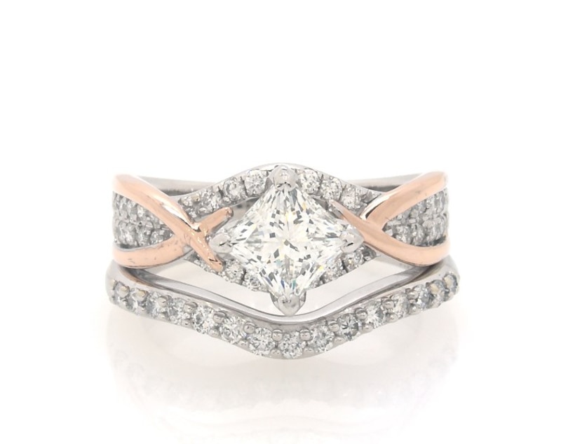 Main Image 1 of Previously Owned Princess-Cut Diamond Bridal Set 1-1/2 ct tw 14K Two-Tone Gold Size 5