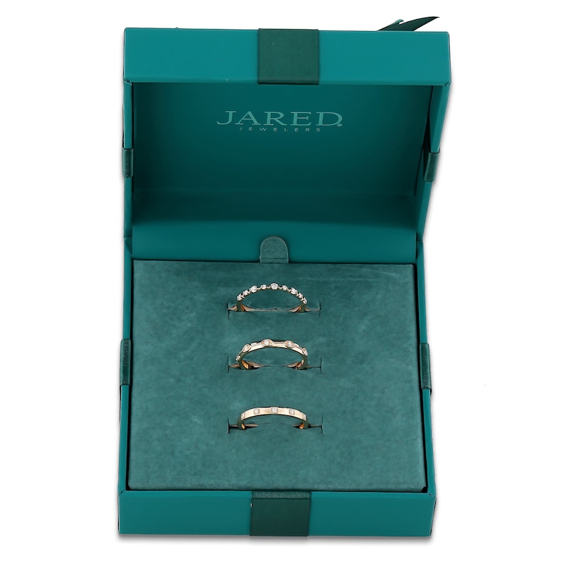 Main Image 1 of Previously Owned Lab-Grown Diamond Anniversary Ring Three-Piece Gift Set 1/4 ct tw 14K Yellow Gold