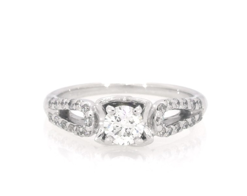 Main Image 1 of Previously Owned Round-Cut Diamond Engagement Ring 5/8 ct tw 14K White Gold Size 5