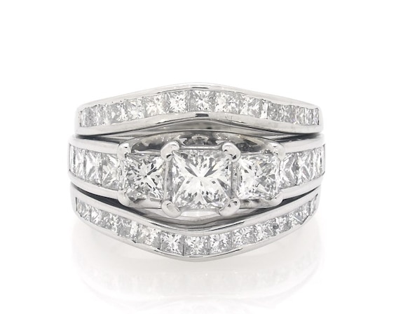 Previously Owned Princess-Cut Three-Stone Diamond Bridal Set 2-7/8 ct tw 14K/18K White Gold Size 5.75
