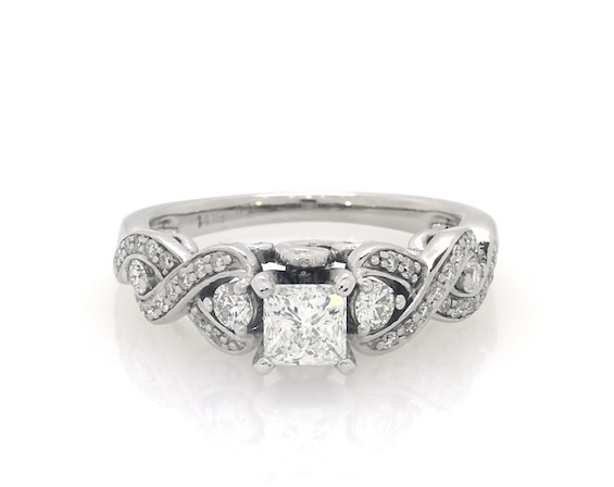 Previously Owned Princess-Cut Diamond Engagement Ring 7/8 ct tw 14K White Gold Size 6.25