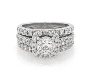 Previously Owned Round-Cut Diamond Halo Bridal Set 2-1/8 ct tw 14K White Gold Size 7