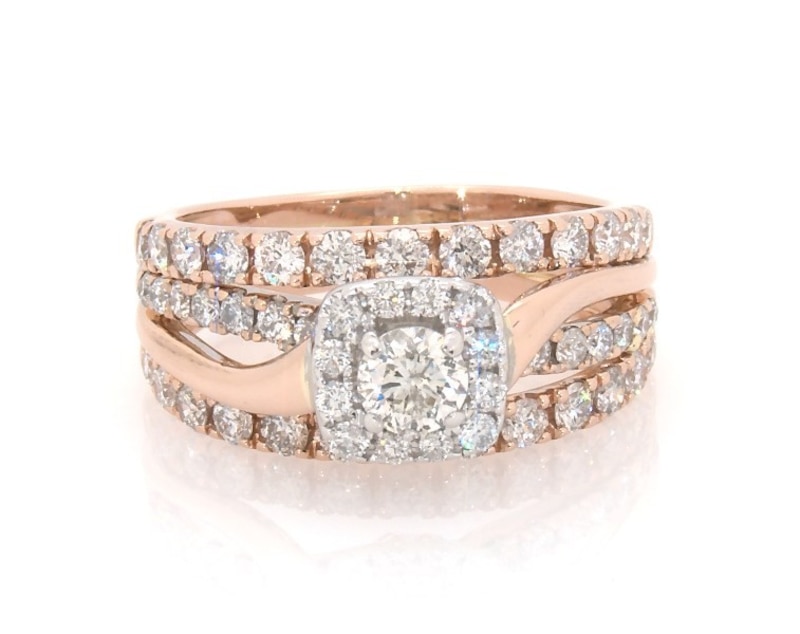 Main Image 1 of Previously Owned Round-Cut Diamond Halo Bridal Set 1-5/8 ct tw 14K Rose Gold Size 7.5