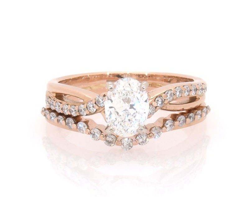 Main Image 1 of Previously Owned Oval-Cut Diamond Bridal Set 1 ct tw 14K Rose Gold Size 6
