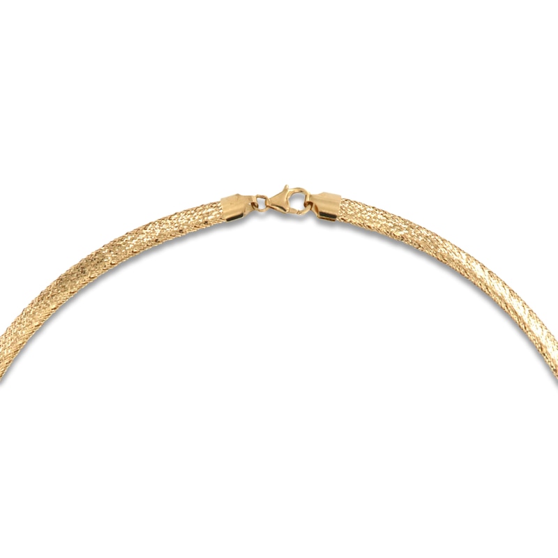 Main Image 2 of Italia D'Oro Solid Diamond-Cut Omega Chain Necklace 14K Yellow Gold 17"