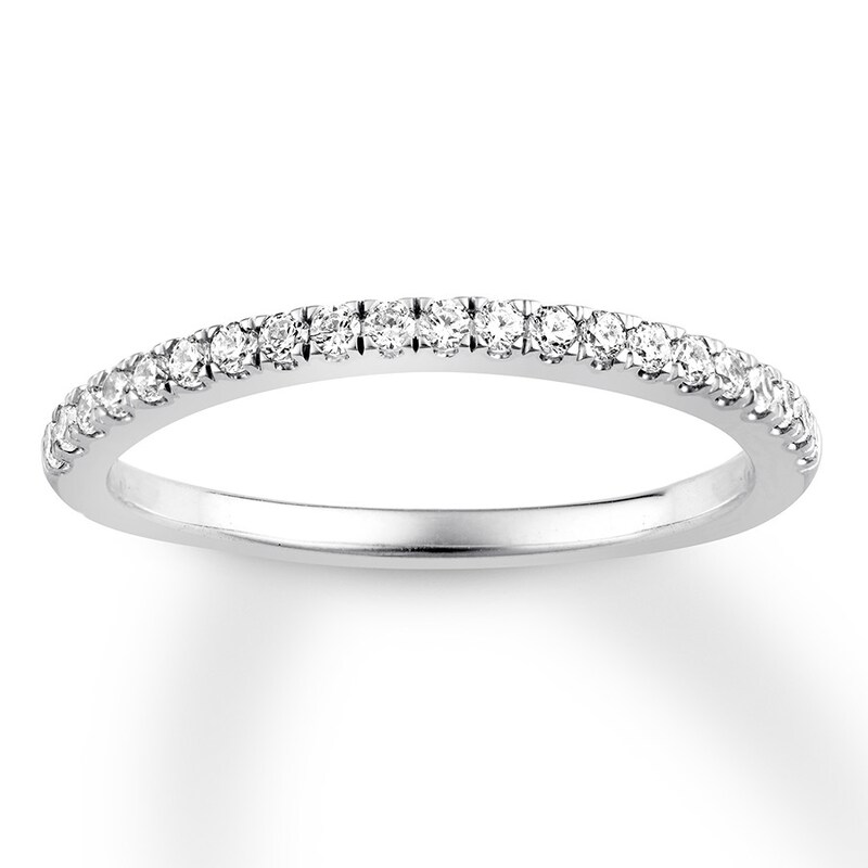 Main Image 1 of Diamond Wedding Band 1/4 carat tw Round 14K White Gold