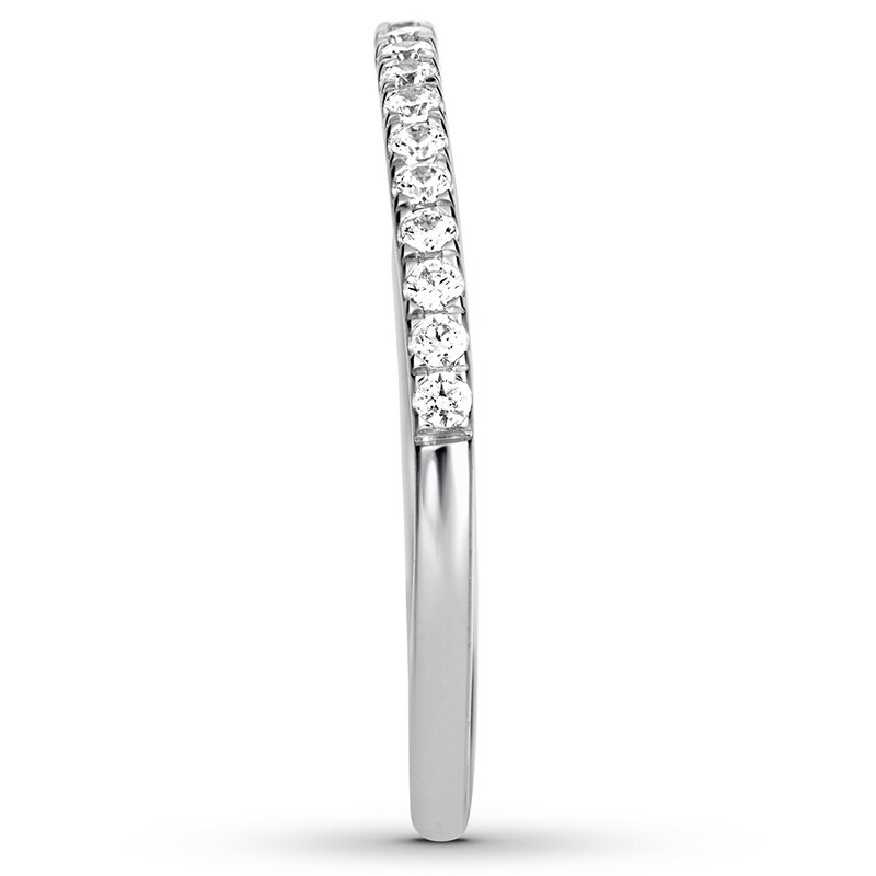 Main Image 3 of Diamond Wedding Band 1/4 carat tw Round 14K White Gold