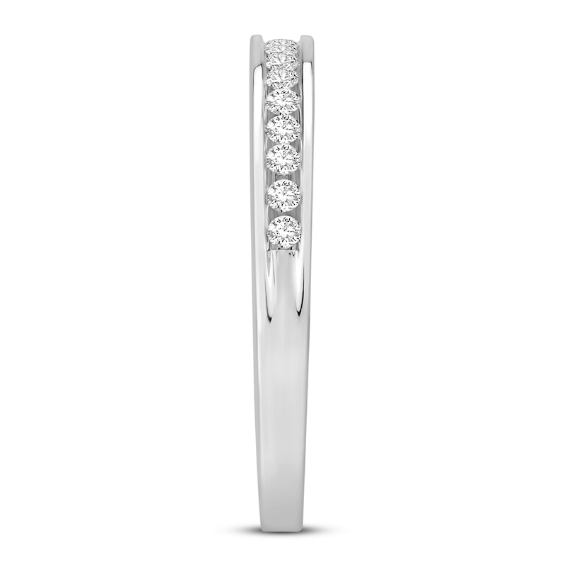 Main Image 3 of Diamond Wedding Band 1/4 ct tw Round 14K White Gold