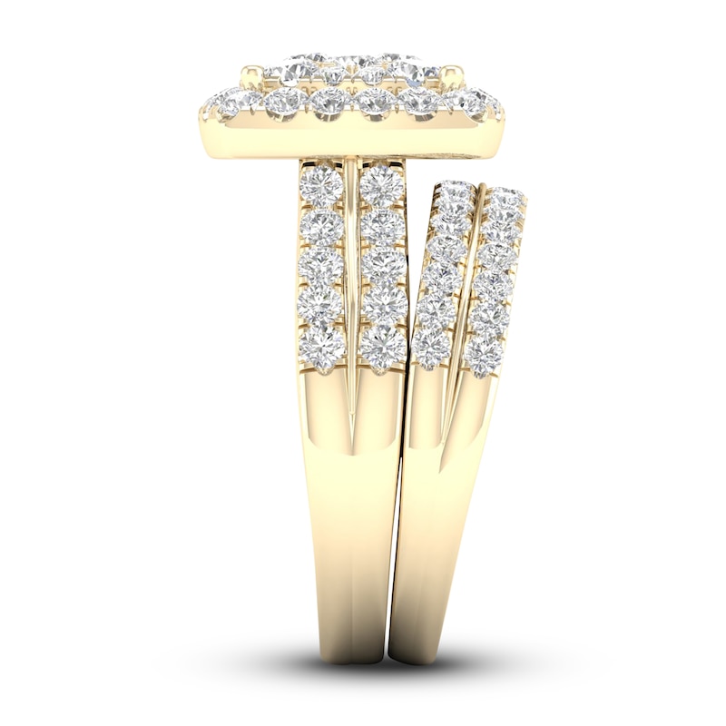 Main Image 3 of Diamond Cushion Bridal Set 2 ct tw Round 14K Yellow Gold
