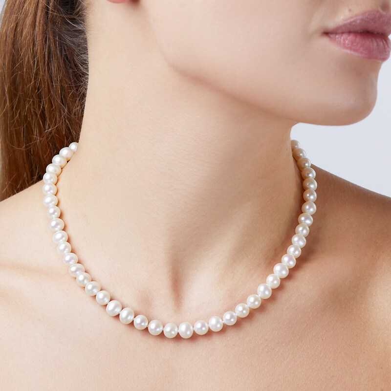 Yoko London White Freshwater Cultured Pearl Necklace 18K White Gold 18"