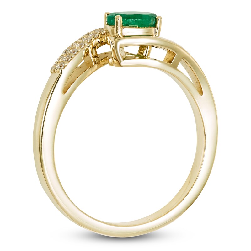 Main Image 2 of Oval-Cut Natural Emerald & Diamond Ring 1/10 ct tw 10K Yellow Gold