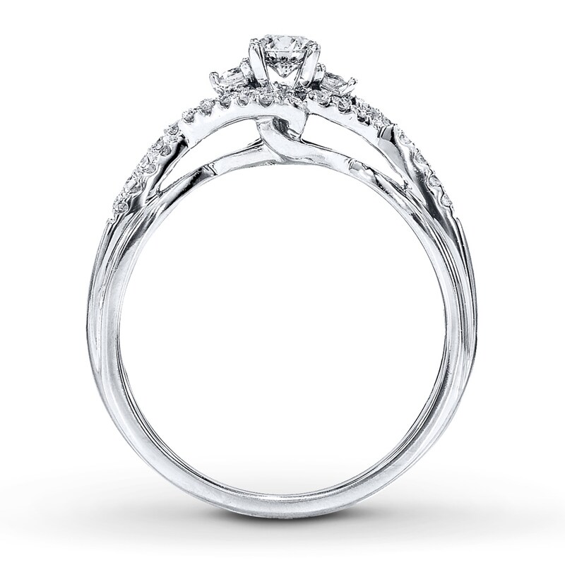 Diamond Engagement Ring 1/2 ct tw Round-cut 14K White Gold