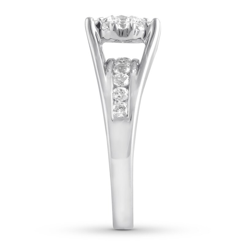Main Image 3 of Diamond Engagement Ring 1-3/8 ct tw Round-cut 14K White Gold