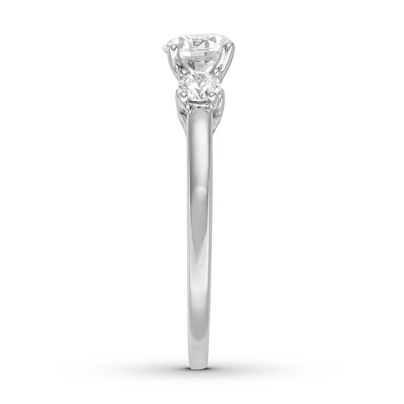 Main Image 3 of Diamond 3-Stone Ring 1-1/3 ct tw Round-cut 14K White Gold