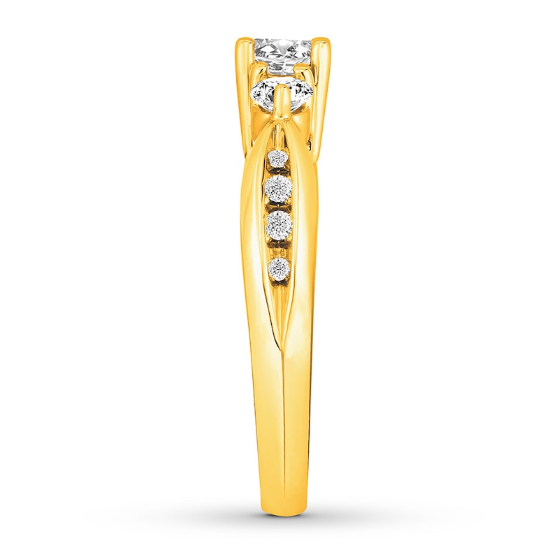 Main Image 3 of Diamond Engagement Ring 7/8 ct tw Round-cut 14K Yellow Gold