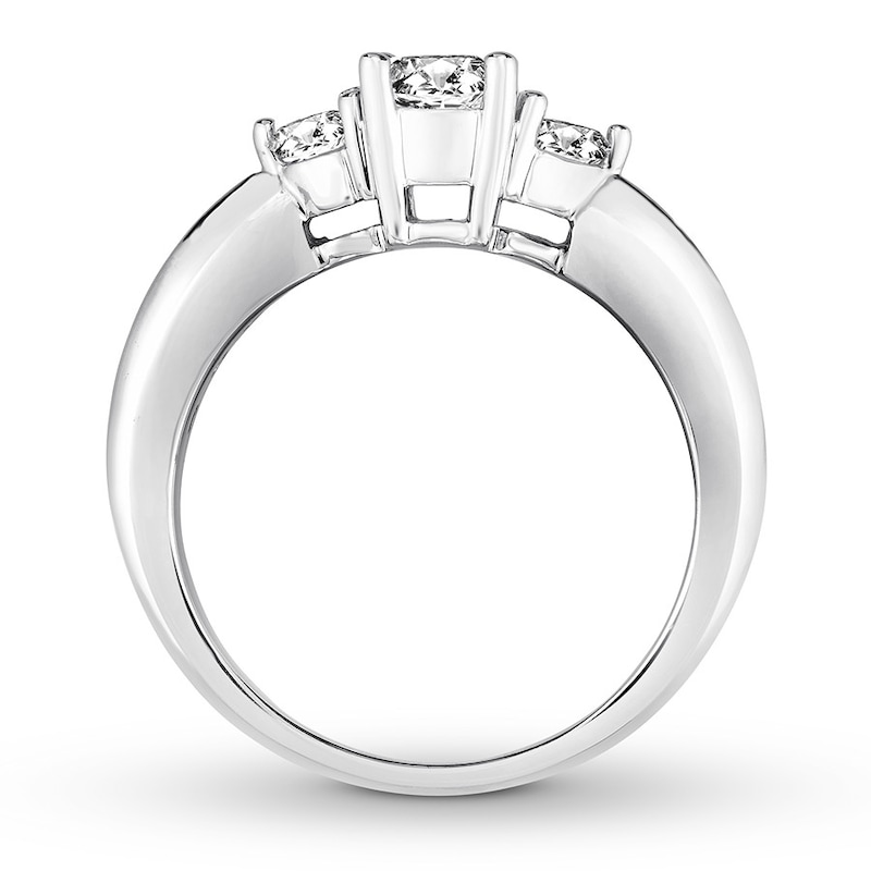 Main Image 2 of Diamond Engagement Ring 7/8 ct tw Round-cut 14K White Gold