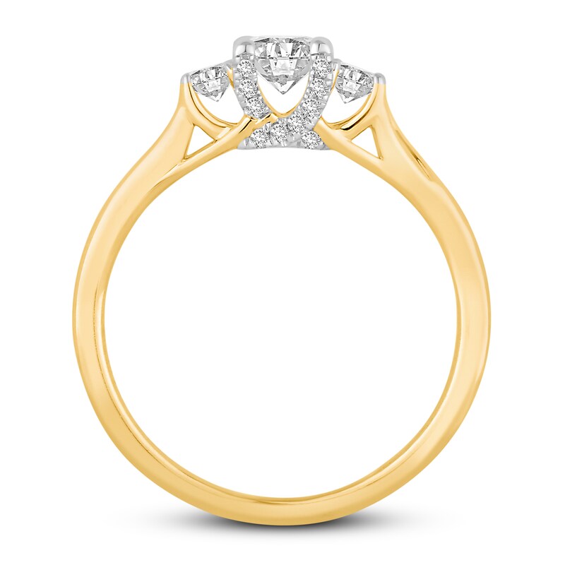 Main Image 2 of Diamond 3-Stone Engagement Ring 5/8 ct tw Round 14K Yellow Gold