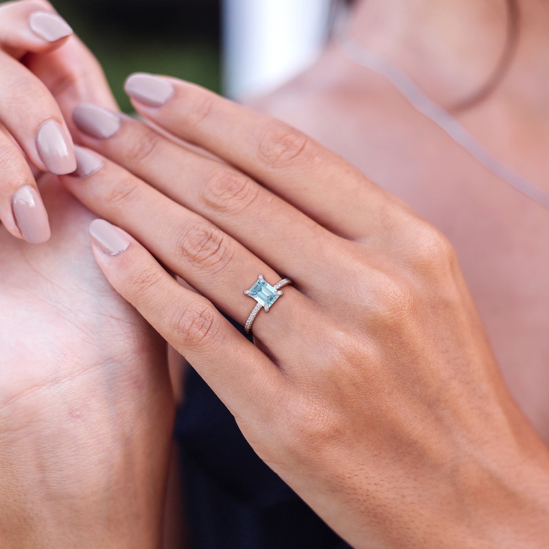 Aquamarine Engagement Ring 1/10 ct tw Diamonds 14K White Gold